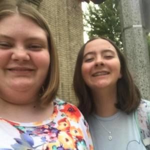 Meet your Posher, Abigail